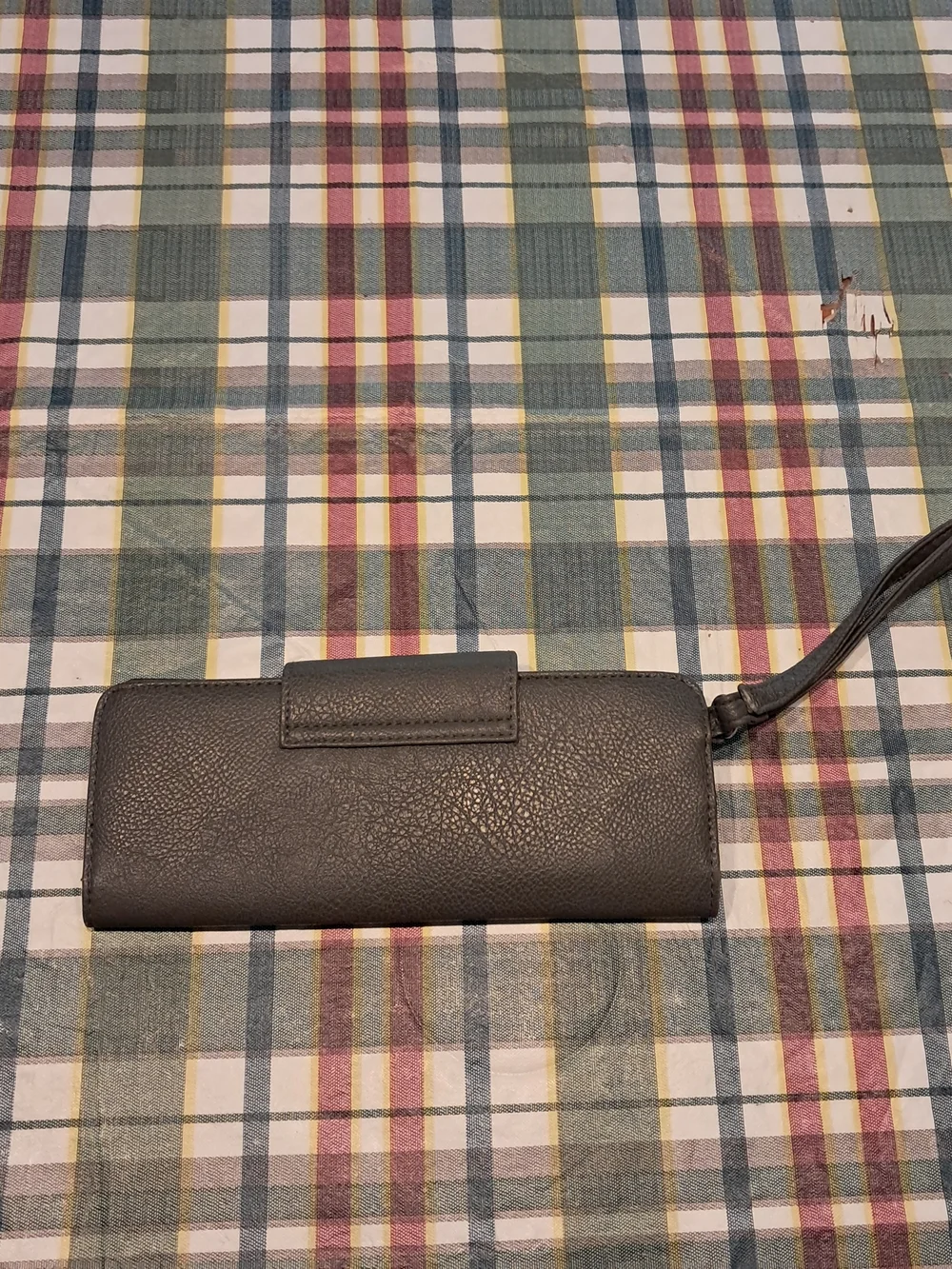 Gray Leather Wristlet Wallet‎